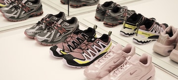 High-Trend Sneakers